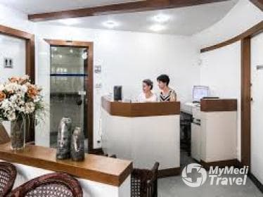 Compare Reviews, Prices & Costs of Veneers and Hotel Package in Brazil at Restaurar Odontologia | M-BP2-1