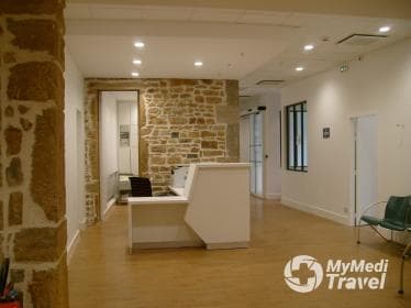 Compare Reviews, Prices & Costs of Pacemaker Implantation in Paris at Clinique Saint Charles | M-FP1-2