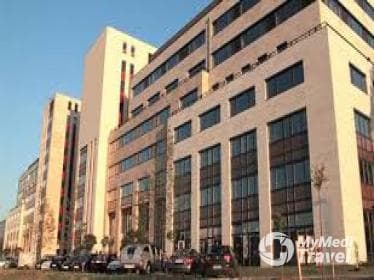 Compare Reviews, Prices & Costs of Acne Treatment in Hungary at Dr. Rose Private Hospital | M-HU1-17