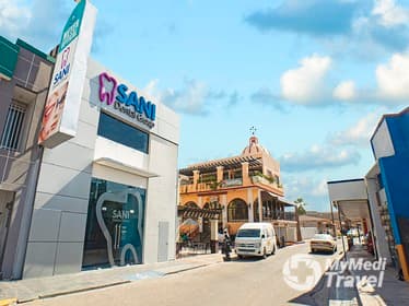 Compare Reviews, Prices & Costs of Veneers and Hotel Package in Mexico at Sani Dental Group | M-ME5-1