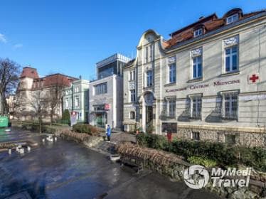 Compare Reviews, Prices & Costs of Gastric Band Surgery in Poland at KCM Clinic | M-PO5-1