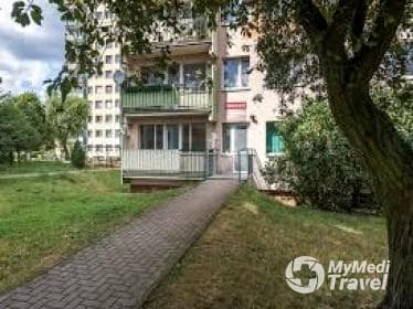 Compare Reviews, Prices & Costs of Dental X-Rays in Poland at Dr. Jadczyk Dental Practice | M-PO10-3