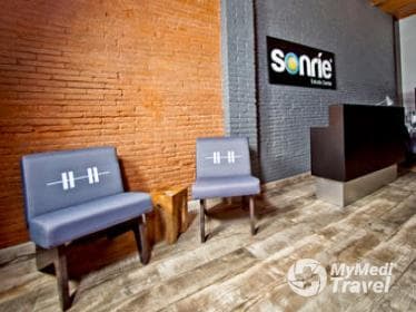 Compare Reviews, Prices & Costs of Bone Graft in Barcelona at Sonrie Estudio Dental | M-SP4-7