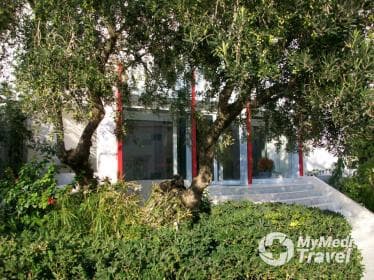 Compare Reviews, Prices & Costs of Acne Treatment in Tunisia at Clinique La Corniche | M-TUT3-2