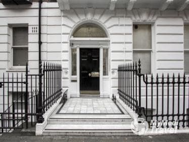 Compare Reviews, Prices & Costs of Rotator Cuff Surgery in Cambridgeshire at Sonria Dental Clinic | M-UN2-6