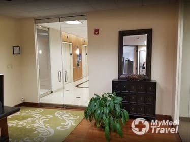 Compare Reviews, Prices & Costs of Fat Transfer in Dallas at Maxim hair Restoration | M-DA-5