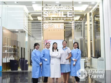 Smile Signature at Siam Square