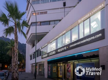 Compare Reviews, Prices & Costs of Bone Graft in Malaga at Clinica Dental Crooke & Laguna - La Malagueta | M-SP11-2