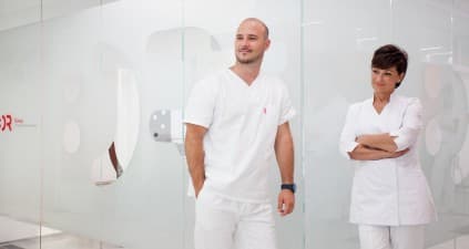 Compare Reviews, Prices & Costs of Cosmetic Dentistry Consultation in Zagreb at Dental Center Štimac | M-CP4-3