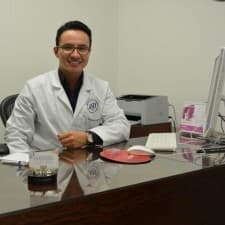 Dr. Luis Fernando González