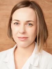 Compare Reviews, Prices & Costs of Maxillofacial Surgery Consultation in Spain at Clínica González & Campos | M-SP10-9