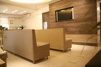 Compare Reviews, Prices & Costs of MRI Scan (Magnetic Resonance Imaging) in Mumbai at Lifecare Medical | M-IN9-59