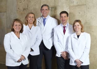 Compare Reviews, Prices & Costs of Presbyopia Treatment in Barcelona at The Castanera Institute of Ophthalmology | M-SP4-22