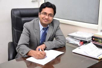 Compare Reviews, Prices & Costs of Migraine Treatment in Delhi at Kalpavriksh Superspeciality Center | M-IN11-122