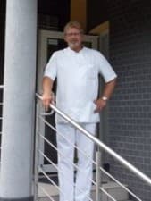 Compare Reviews, Prices & Costs of Arm Liposuction in Katowice at Euroklinika | M-PO6-6