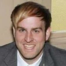 Compare Reviews, Prices & Costs of Crowns and Hotel Package in Greater London at 7 Day Health Care | M-UN1-491