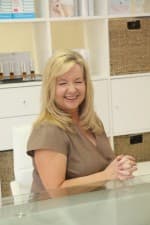 Compare Reviews, Prices & Costs of Dermabrasion in Gwent at Regenia Clinic | M-UN1-1118