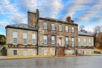 Compare Reviews, Prices & Costs of Breast Augmentation in City of Edinburgh at Refine Plastic Surgeons | M-UN1-1208