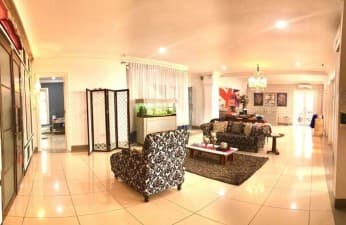 Compare Reviews, Prices & Costs of Ovarian Tumor Removal in Indonesia at LIPS Clinic | M-I6-13