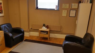 Compare Reviews, Prices & Costs of Anxiety Consultation in United Kingdom at Manchester CBT | M-UN1-1966