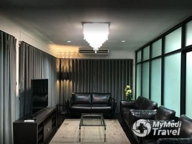 Bangkok Clinic Revolution Phahonyothin Road