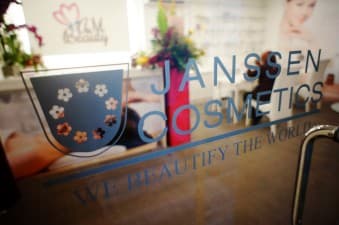 Ariana Ming Beauty Boutique