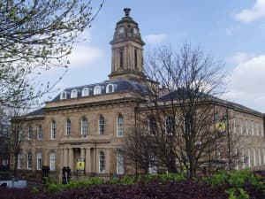 Compare Reviews, Prices & Costs of Breast Augmentation in City of Glasgow at Essence Medical | M-UN1-2175