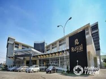 Compare Reviews, Prices & Costs of Buccal Fat Extraction in East Java at Royal Surabaya | M-I10-10