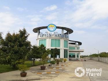 Compare Reviews, Prices & Costs of Root Canal in Pathum Thani at Fah Sai Fun Suay | M-PT-51