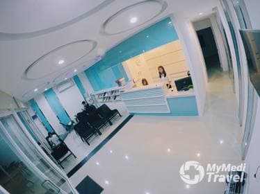 Compare Reviews, Prices & Costs of Wisdom Tooth Extraction in Hua Hin at Pran Dental Clinic | M-HH-15