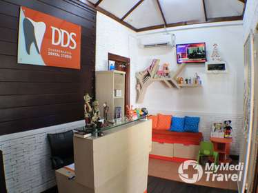 Compare Reviews, Prices & Costs of Dental Bridge in Jakarta at Dharmawangsa Dental Studio | M-I6-178