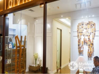 Compare Reviews, Prices & Costs of Dental Bridge in Jakarta at Divine Dental Clinic | M-I6-181