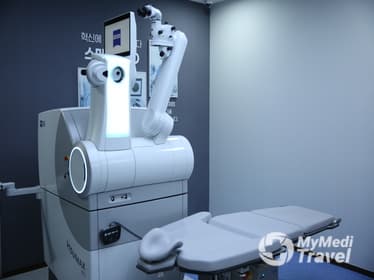 Compare Reviews, Prices & Costs of Photorefractive Keratectomy (PRK) in South Korea at BGN Eye Clinic Jamsil Lotte Tower | 35F179
