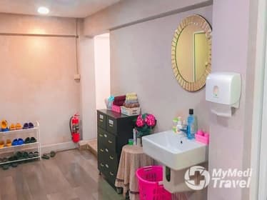 Compare Reviews, Prices & Costs of Laser Tattoo Removal in Pattaya at Jirakorn Clinic, Pattaya | M-PA-70