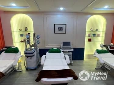 Cher Clinic, Seacon Square