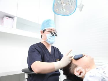 Compare Reviews, Prices & Costs of Dermatology Consultation in South Korea at Moaman Hair Transplant Clinic | EF026D